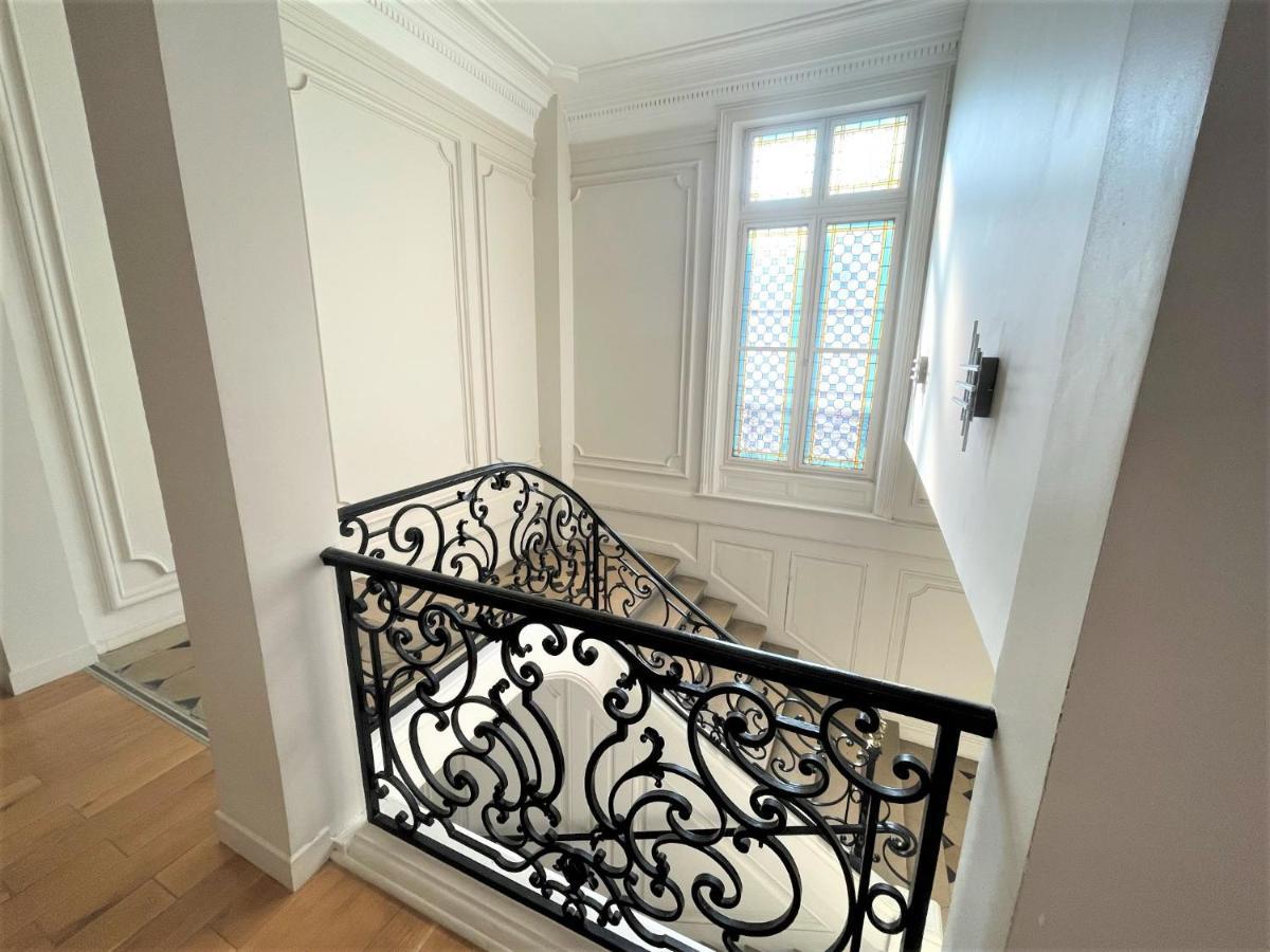 Aux Clefs Des Sacres - Dans Un Hotel Particulier Situe Rue Du Marc - Reims - Hyper Centre Forum Mairie Boulingrin 외부 사진