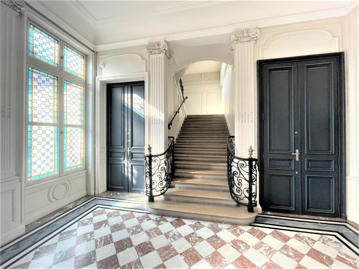 Aux Clefs Des Sacres - Dans Un Hotel Particulier Situe Rue Du Marc - Reims - Hyper Centre Forum Mairie Boulingrin 외부 사진